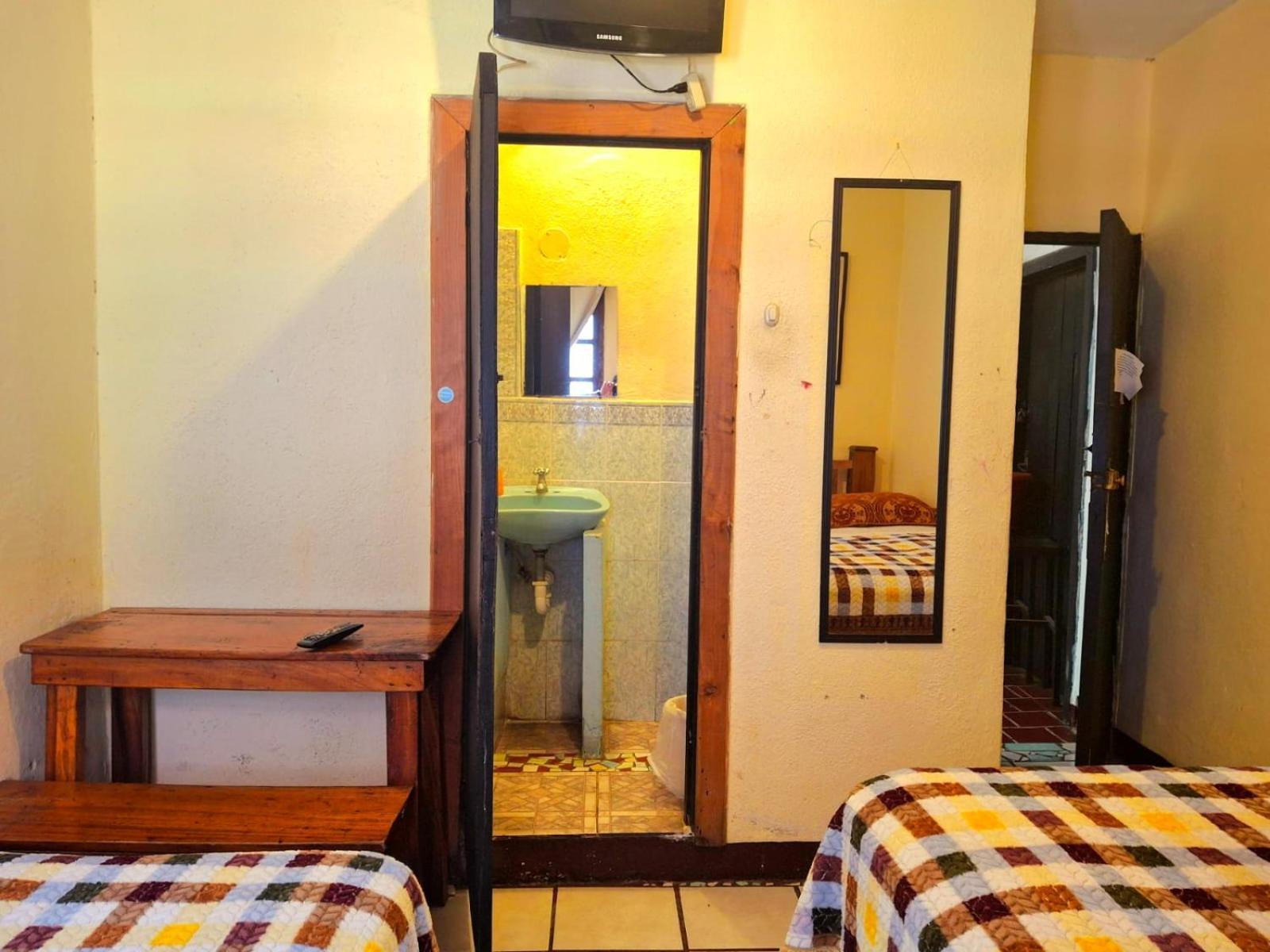 Hotel El Pasaje أنتيغوا غواتيمالا المظهر الخارجي الصورة