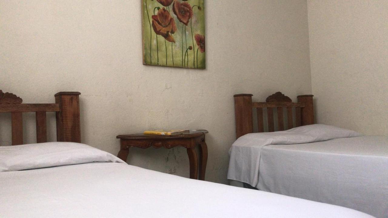 Hotel El Pasaje أنتيغوا غواتيمالا المظهر الخارجي الصورة